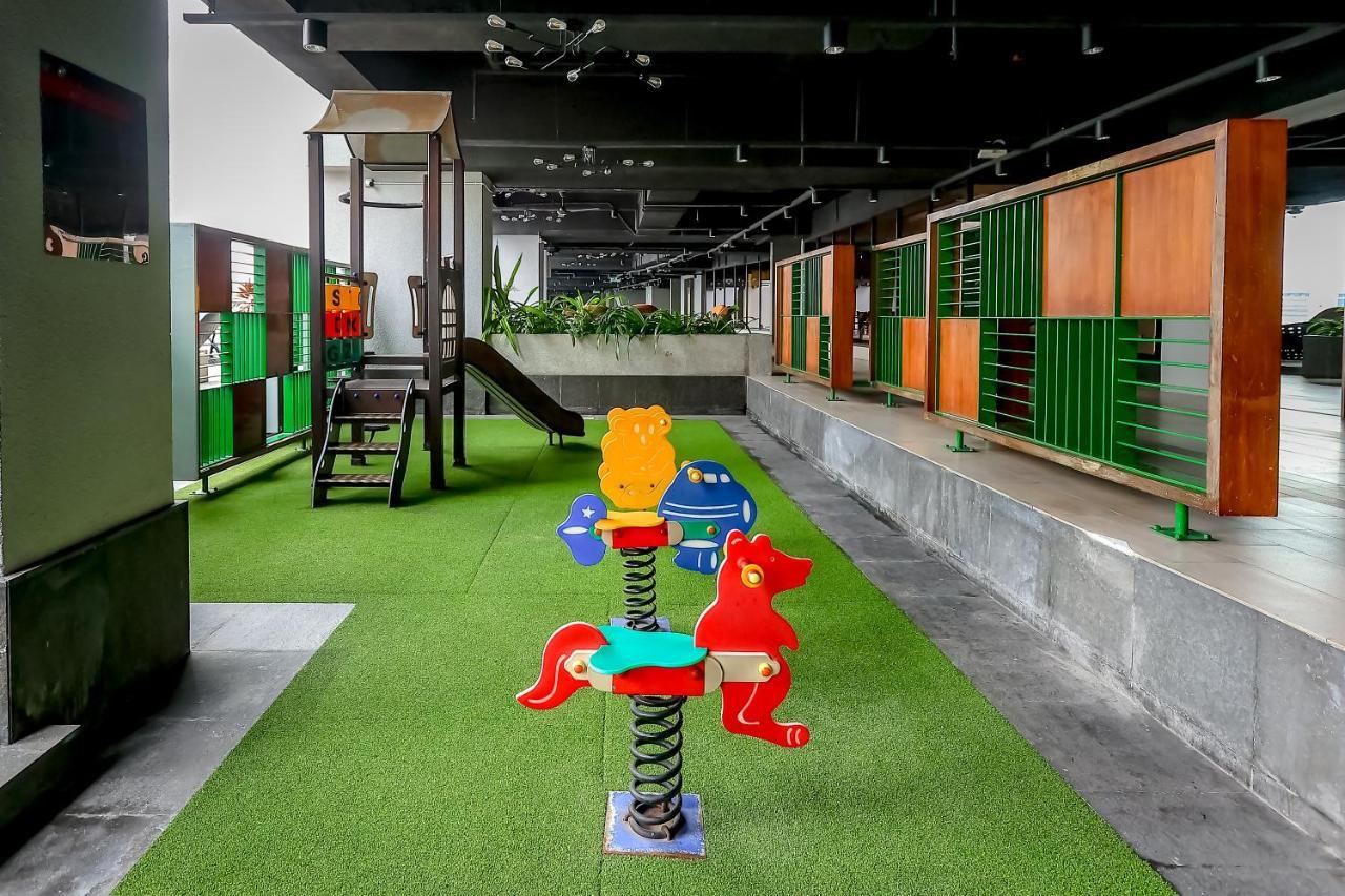 Rex Ollie @ Myhabitat Apartemen